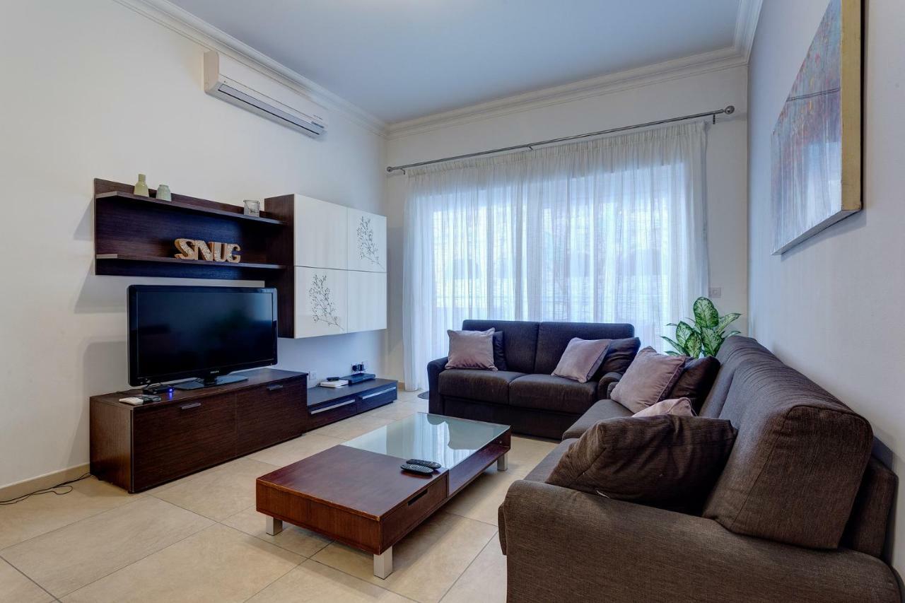 Gorgeous Apartment With Terrace In Fort Cambridge, Pool Сліма Екстер'єр фото
